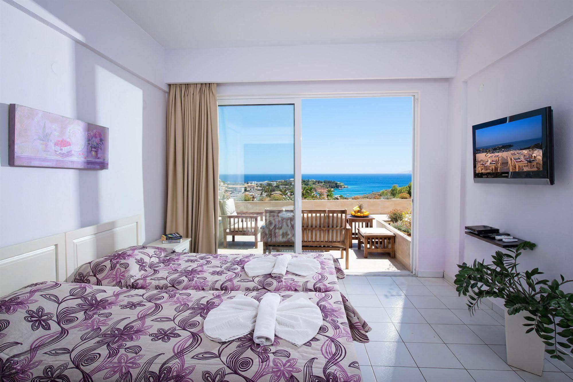 Sunday Life Aparthotel Agia Pelagia  Buitenkant foto